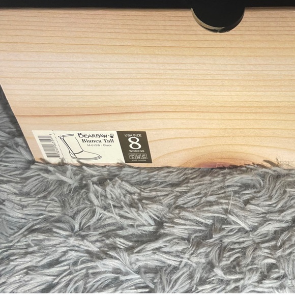 BEARPAW-LIVE: WOMEN’S BIANCA TALL BLACK BOOTS SIZE 8 *RUNS 1/2 SIZE SMALL* - Picture 3 of 12